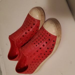 Native kids shoes size 2